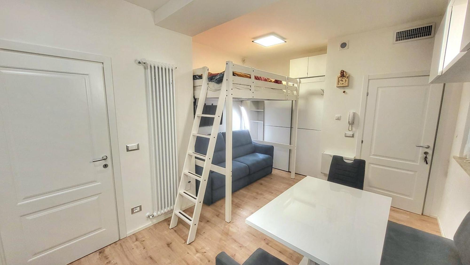 Dolomiti 1 Room Apartment Center Wi-Fi Ac Bolzano Bagian luar foto